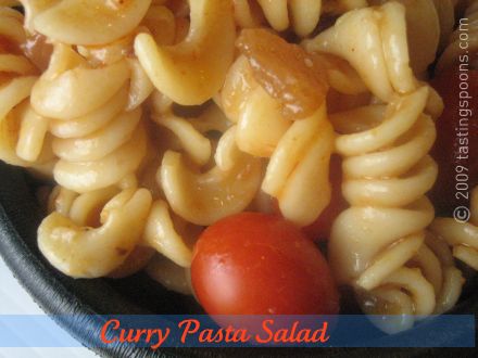 curry-pasta-salad