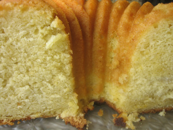 lemon-bundt-cake
