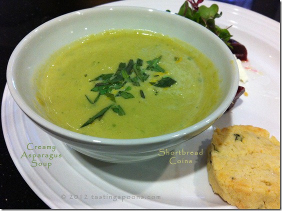 creamy_asparagus_soup_tarragon