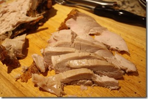 roasted_turkey_breast_sliced