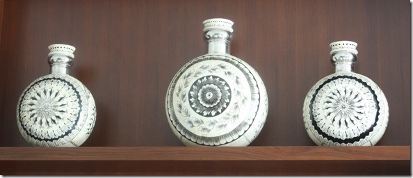 ceramic_bottles_dubai_hotel